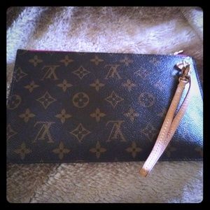 Authentic neverfull pouch/wristlet